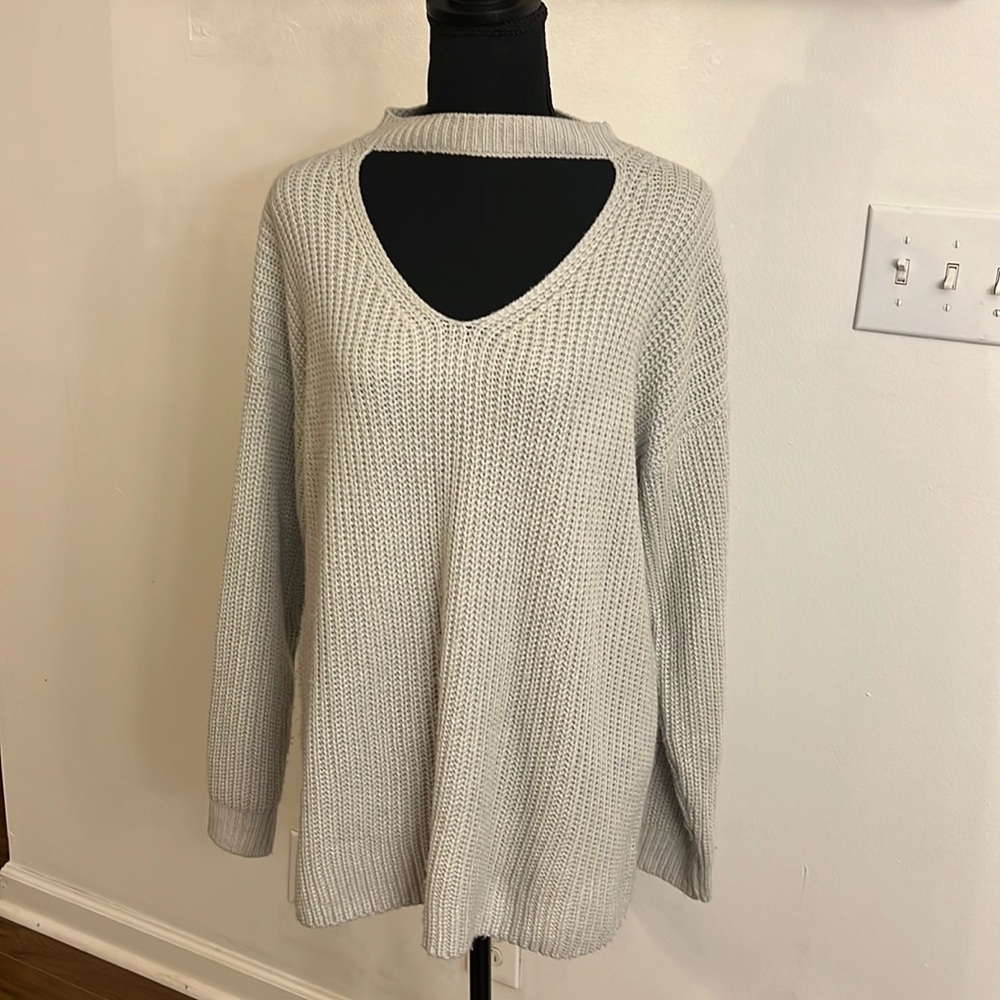 She + Sky Oatmeal Long Sleeve Cut Out Sweater, Sz. M/L